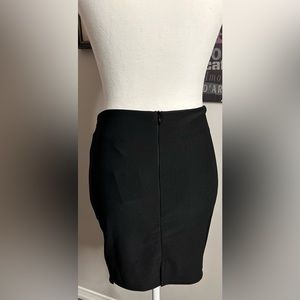 Thrift Market BNWT SZ. S black cross over bodycon mini skirt